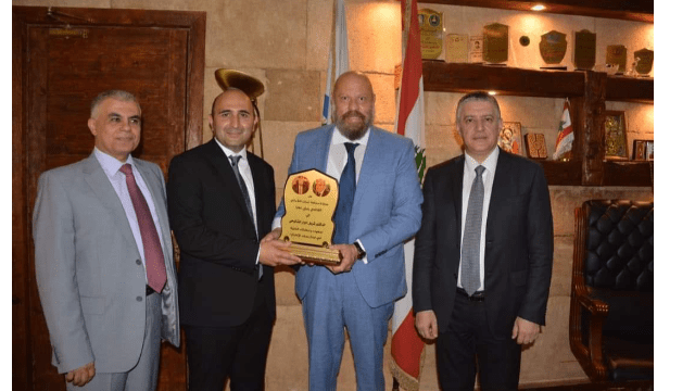 Charbel Chalouhi (FM, 2010) honoré pour ses contributions médicales 